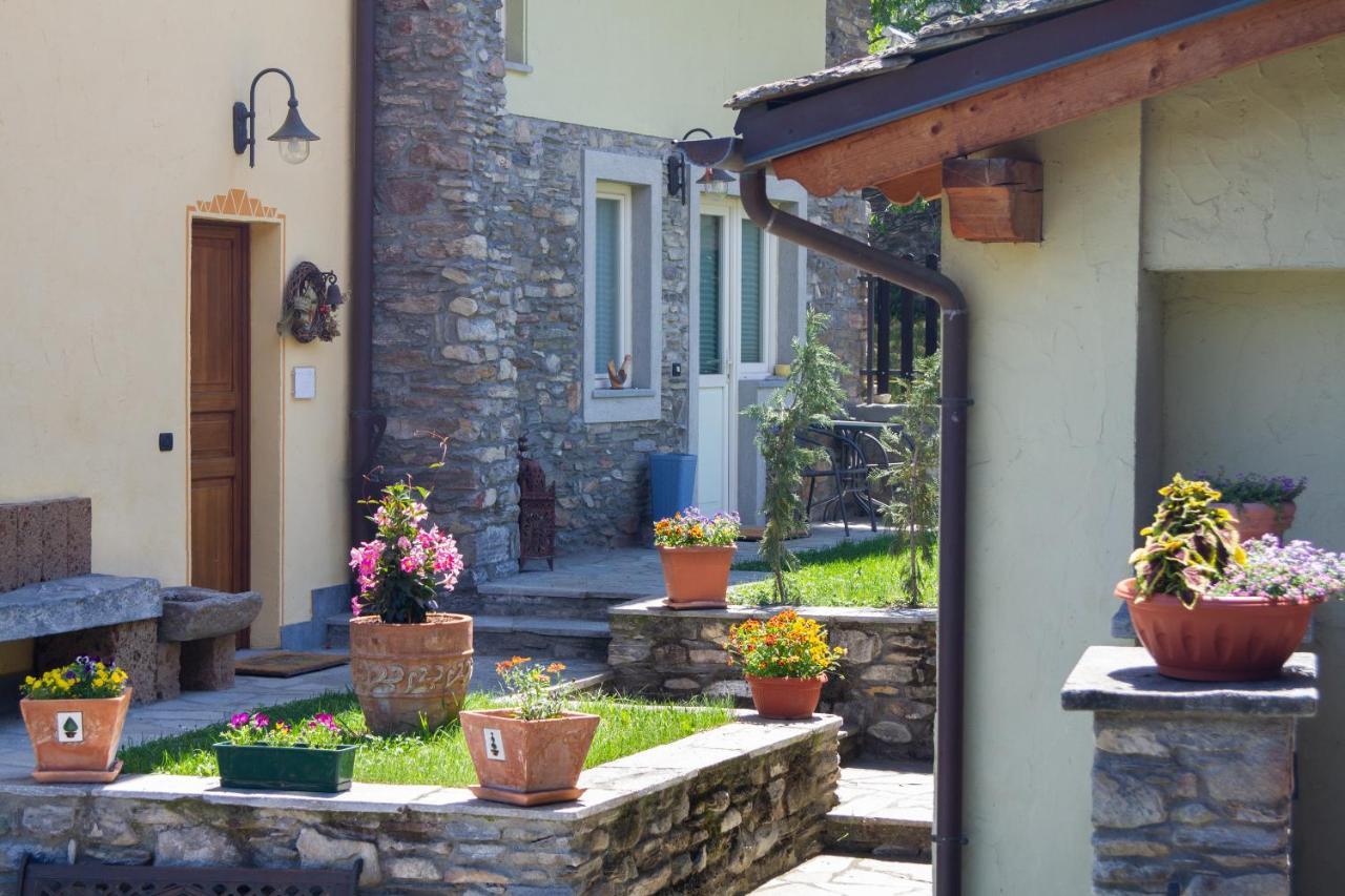 Готель La Grange Aymavilles Екстер'єр фото